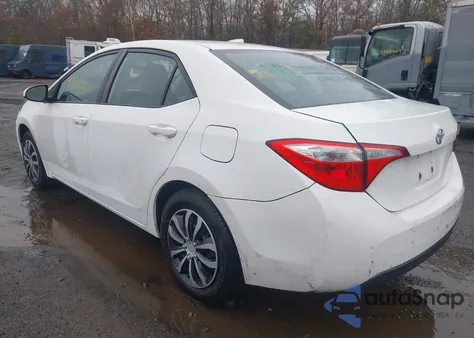 2015 Toyota Corolla Le z USA, uszkodzony, nr VIN 2T1BURHE3FC383092